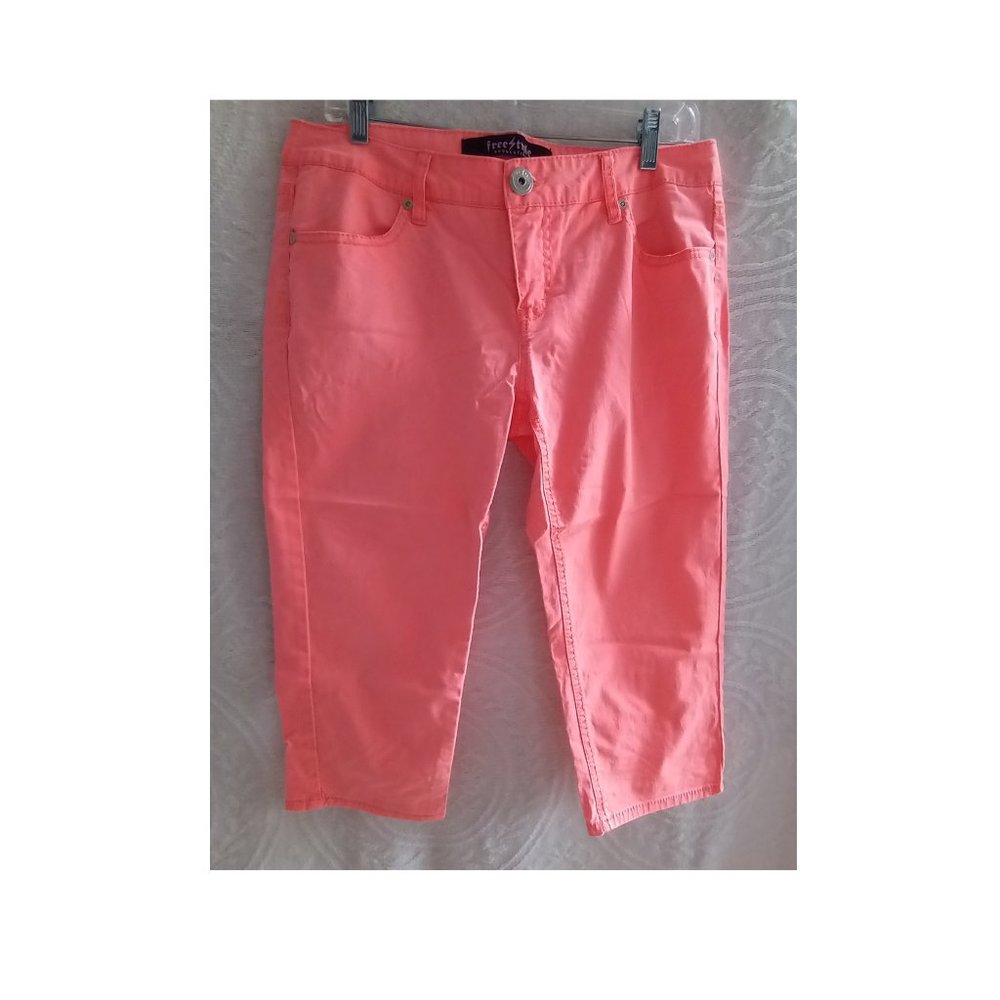 Free Style Revolution Neon Orange Capris Size 11 (T-253)